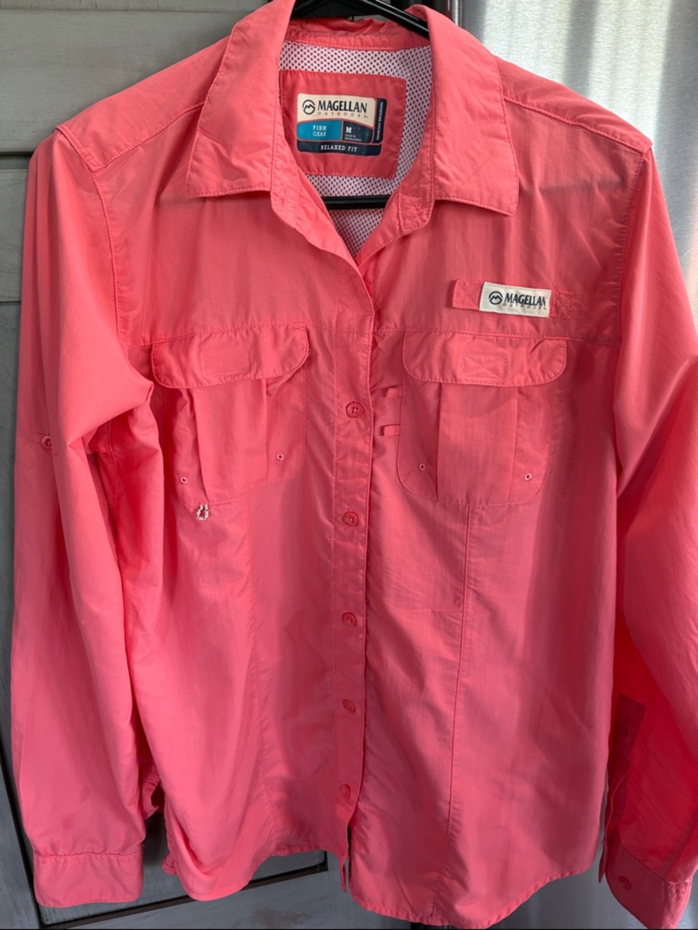 Magellan Outdoors Coral Button-Front Performance Shirt m